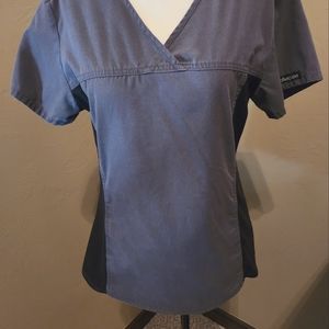 Cherokee flexibles scrub set